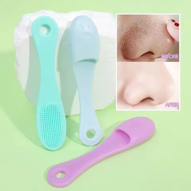 Silicone Nose Brush – Double-Sided Blackhead & Pore Cleaner