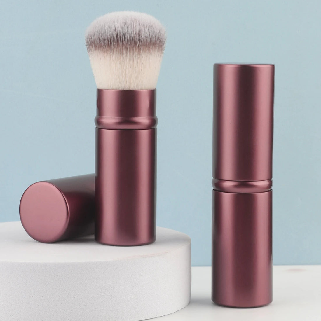 Retractable Mini Powder Brush – Portable & Multifunctional